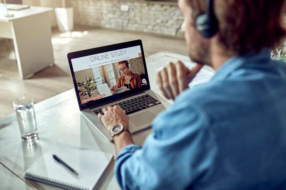 Explore online classes covering holistic health, wellness, healing